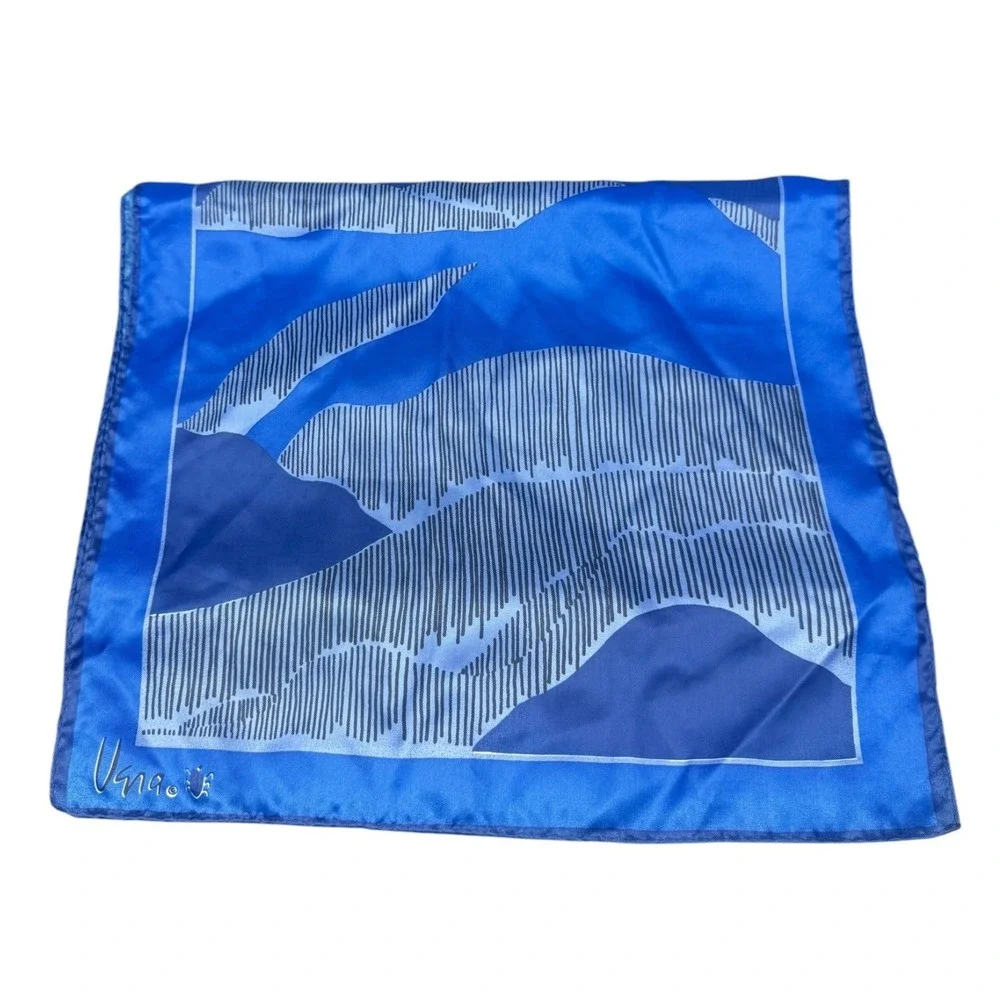 Vera Vintage Blue Abstract Landscape Scarf Ladybug Logo 43